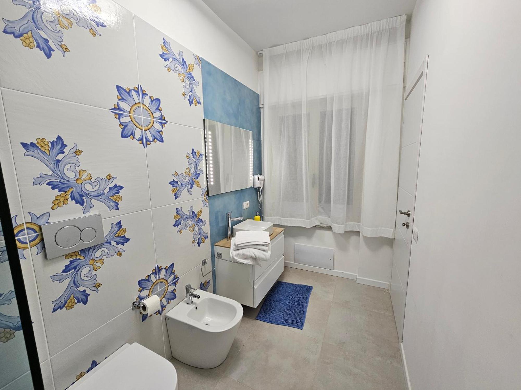 נאפולי Erminia Suite מראה חיצוני תמונה