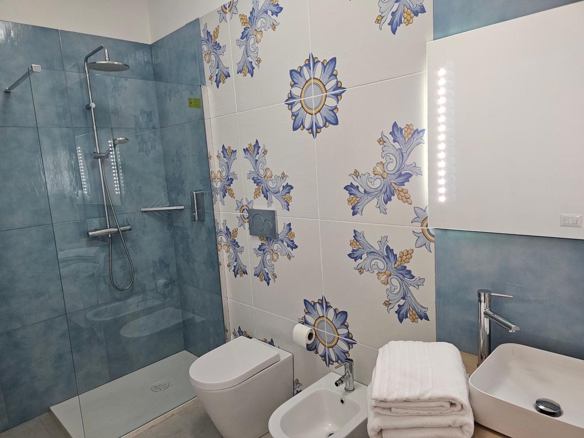 נאפולי Erminia Suite מראה חיצוני תמונה