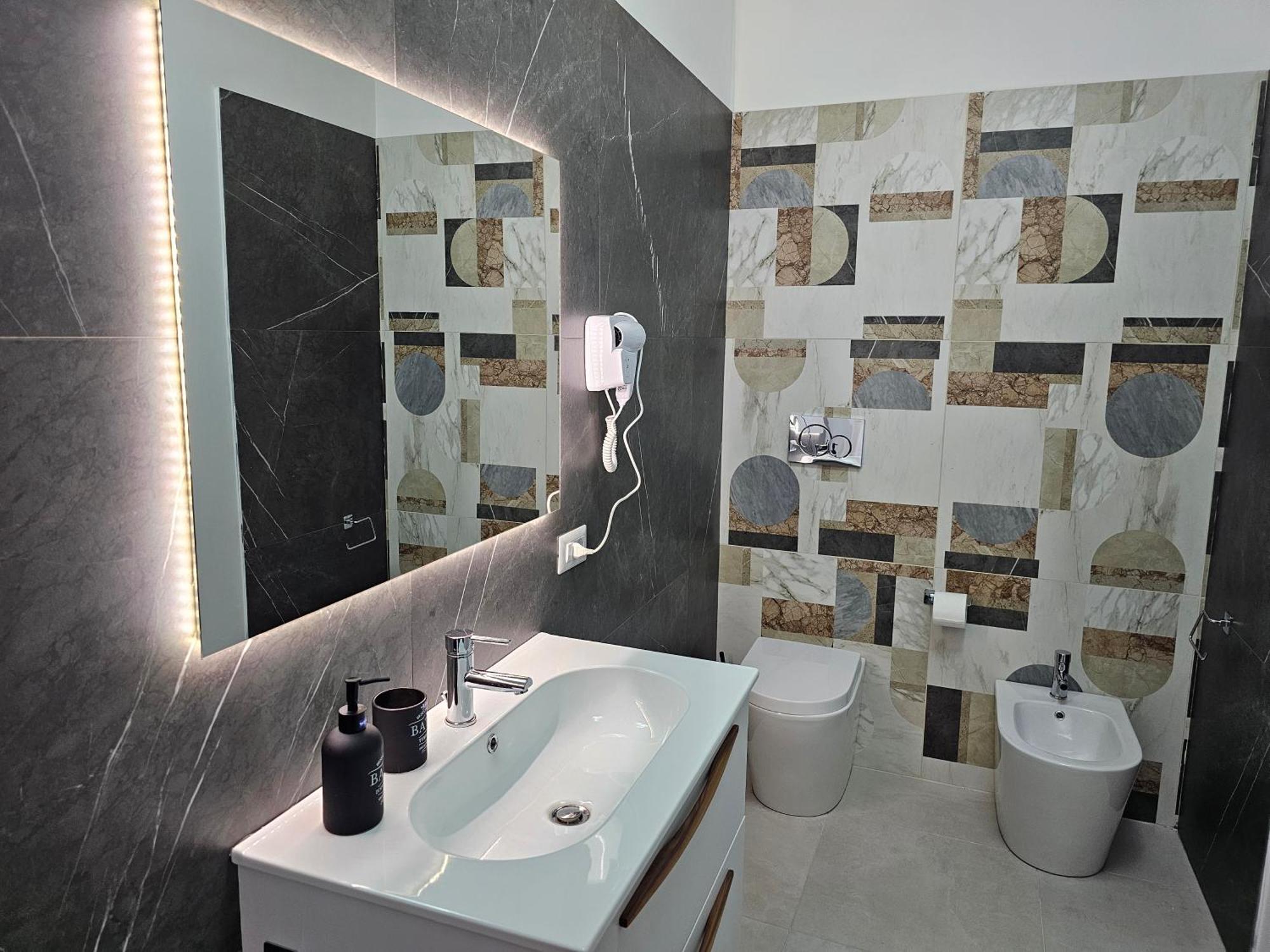 נאפולי Erminia Suite מראה חיצוני תמונה