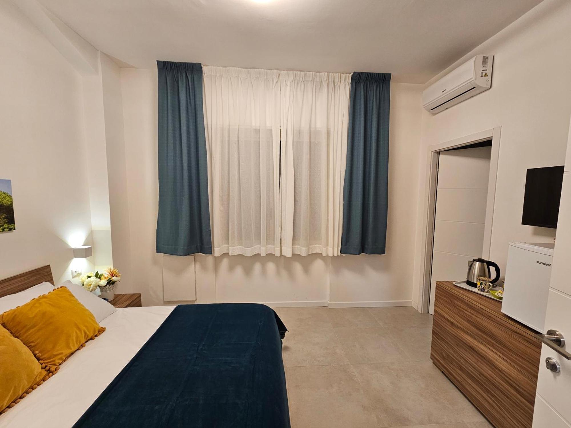 נאפולי Erminia Suite מראה חיצוני תמונה